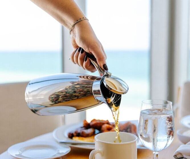 Premium room with view, Eden Roc Miami Beach