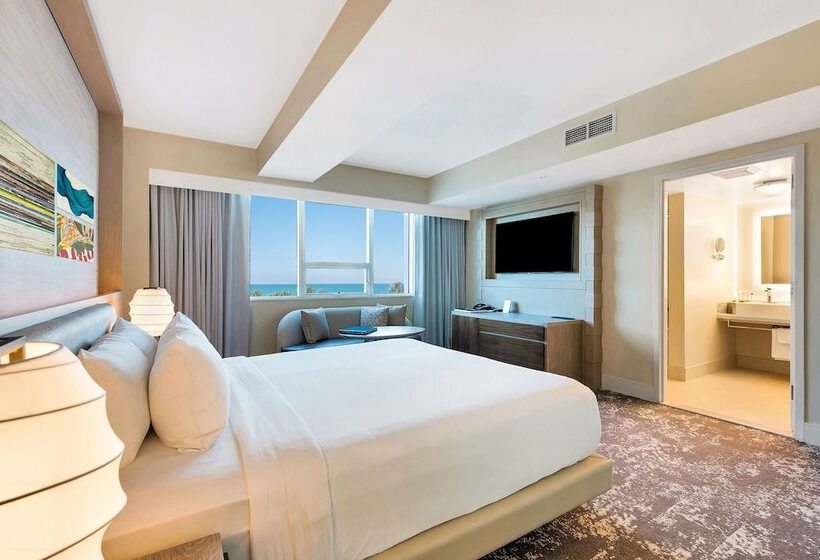 اتاق پرمیوم با چشم‌انداز دریا, Eden Roc Miami Beach