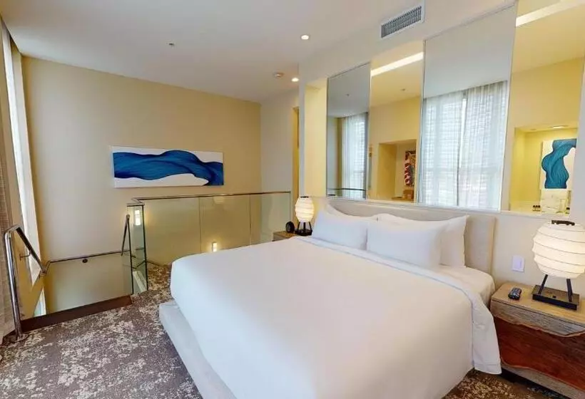 اتاق استاندارد با تخت بزرگ, Eden Roc Miami Beach