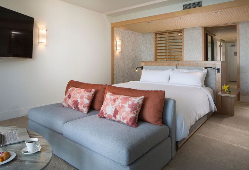 带大床的小型套房, Eden Roc Miami Beach