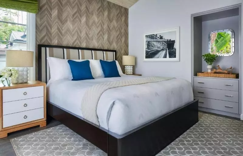 スタンダードバンガロー, Fairmont Miramar Hotel & Bungalows