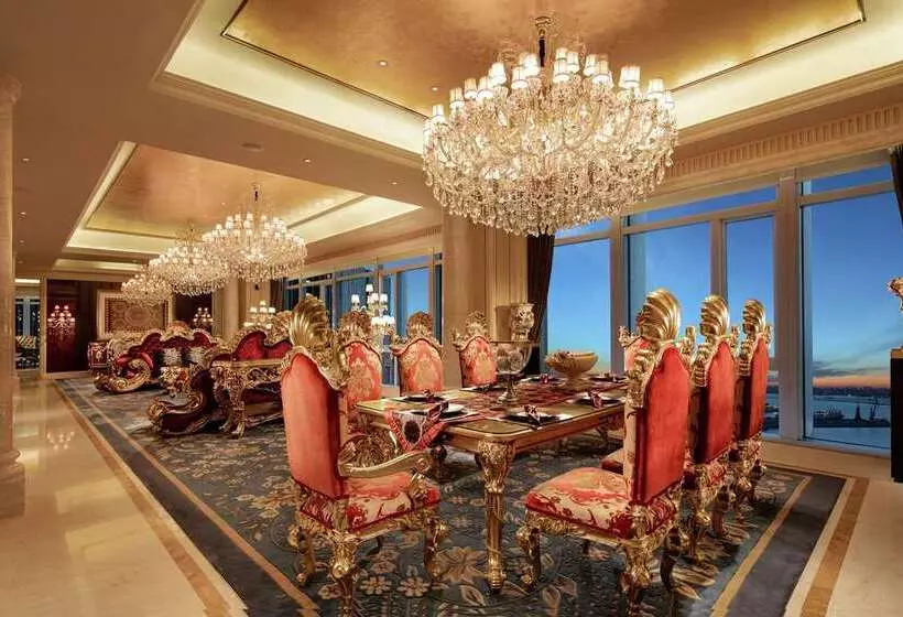 キングサイズベッドのスイートルーム, Hilton Miami Downtown