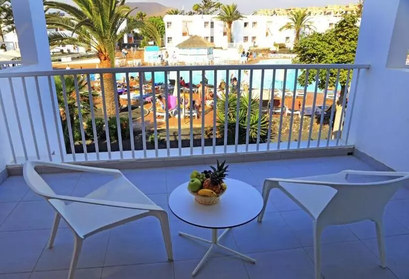 اتاق استاندارد با چشم‌انداز استخر, Bluesea Bahia de Lobos