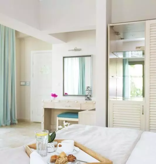 اتاق سوپریور سه تخته, Marti La Perla   Adult Only+16