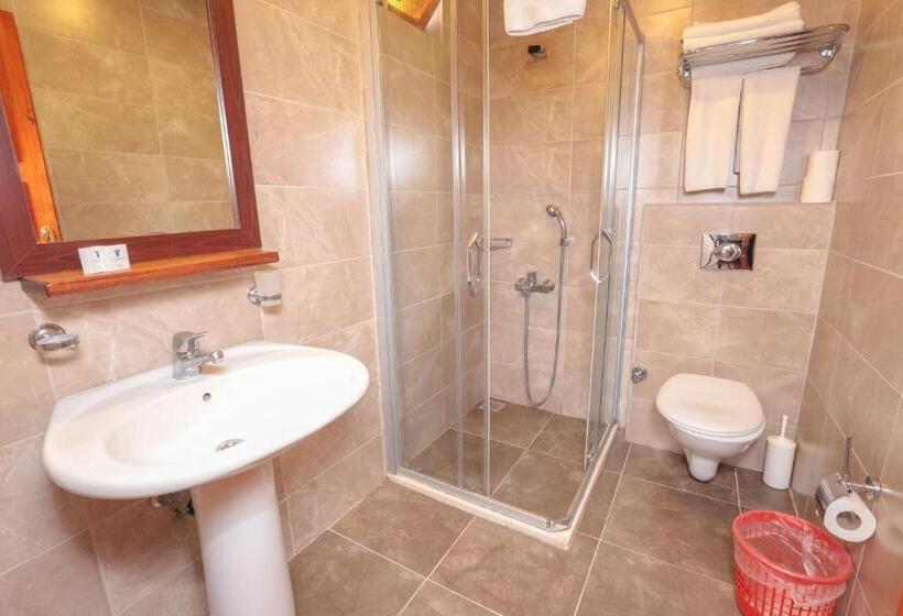 بنجلو قياسى, Ozlem Garden