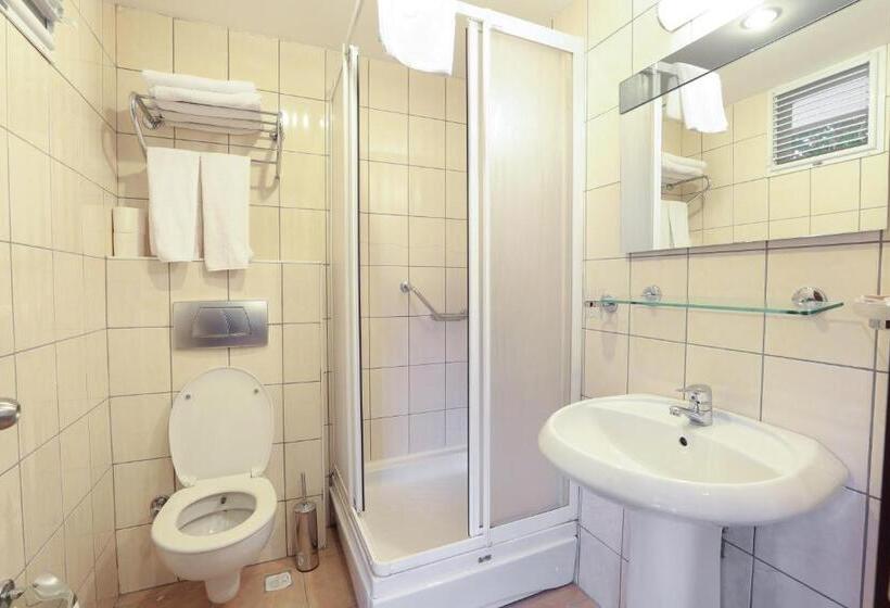 غرفة إقتصادية, Ozlem Garden