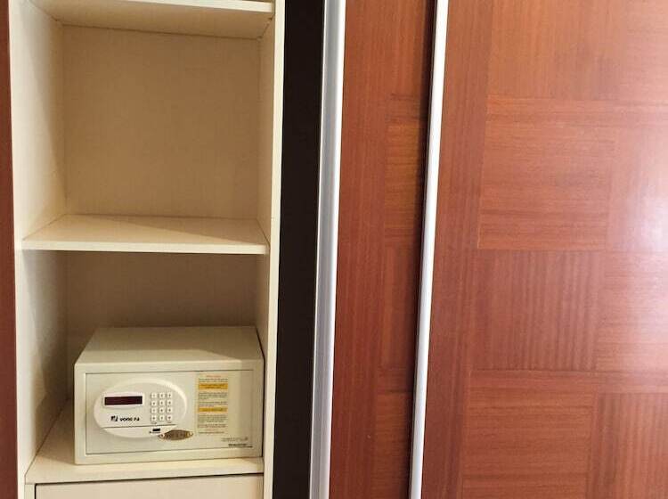 بنجلو قياسى, Ozlem Garden