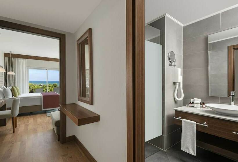 Номер Executive, Papillon Ayscha Resort & Spa