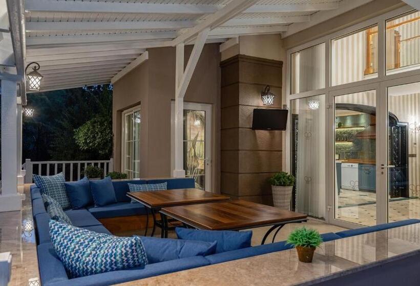 Вилла с 1 спальней и бассейном, Papillon Ayscha Resort & Spa