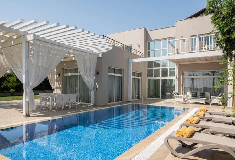‫فيلا غرفة نوم واحدة, Papillon Ayscha Resort & Spa