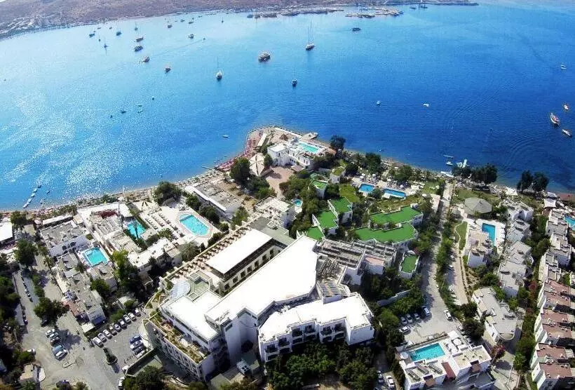 اتاق استاندارد با چشمانداز دریا, Royal Asarlik Beach
