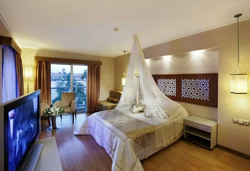 اتاق استاندارد با چشمانداز دریا, Royal Asarlik Beach