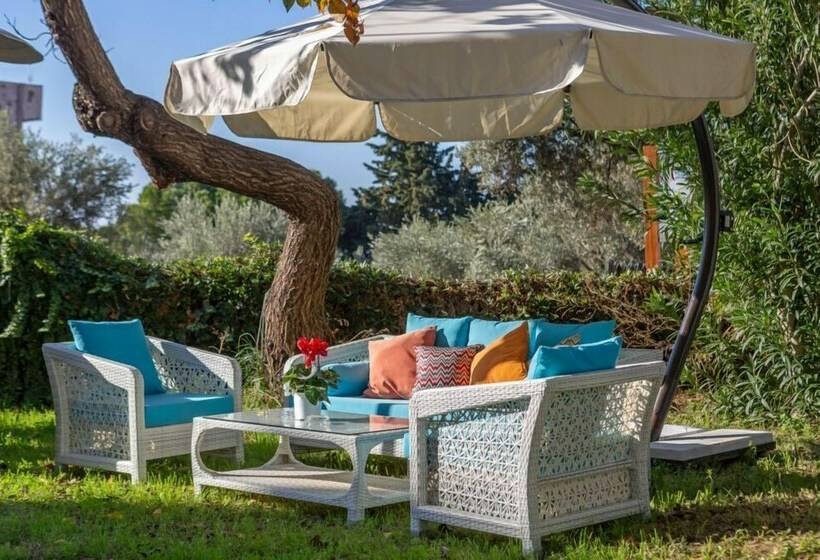 이코노미 룸 더블 침대, The View City