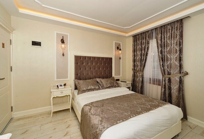 Standard Single Room, Zeynep Sultan