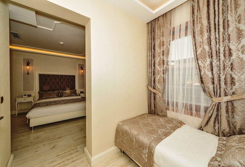 Standard Triple Room, Zeynep Sultan