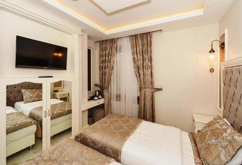 Standard Single Room, Zeynep Sultan