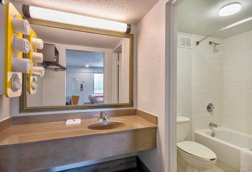 اتاق لوکس, Motel 6 Lafayette, La