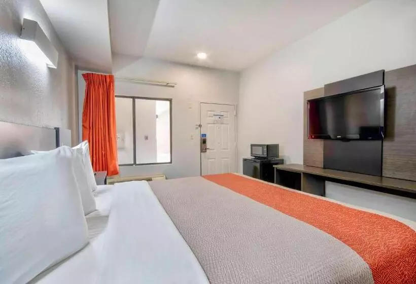 اتاق لوکس با تخت بزرگ, Motel 6 Lafayette, La