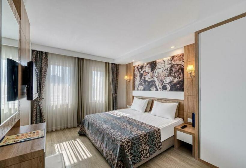 اتاق خانوادگی, Sealife Family Resort