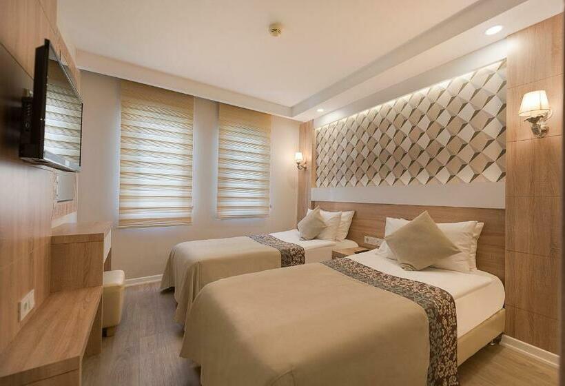 اتاق خانوادگی, Sealife Family Resort