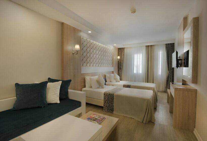 اتاق خانوادگی, Sealife Family Resort
