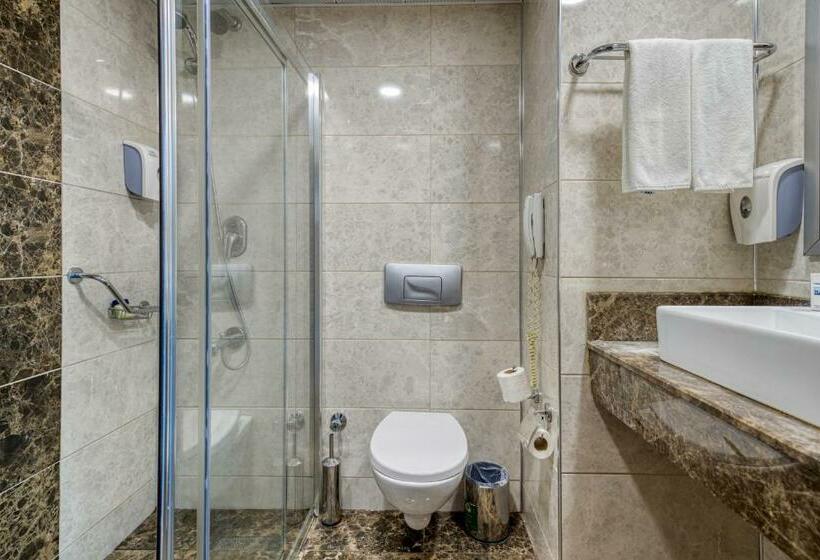 اتاق استاندارد سه نفره, Sealife Family Resort
