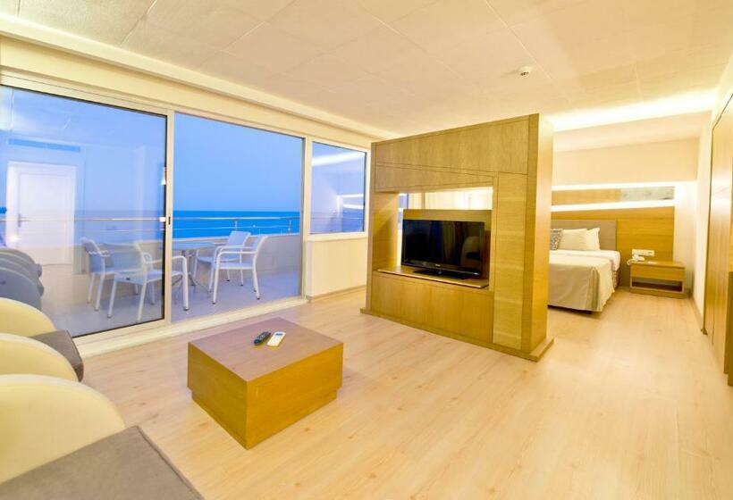 سوییت با چشمانداز دریا, Sealife Family Resort