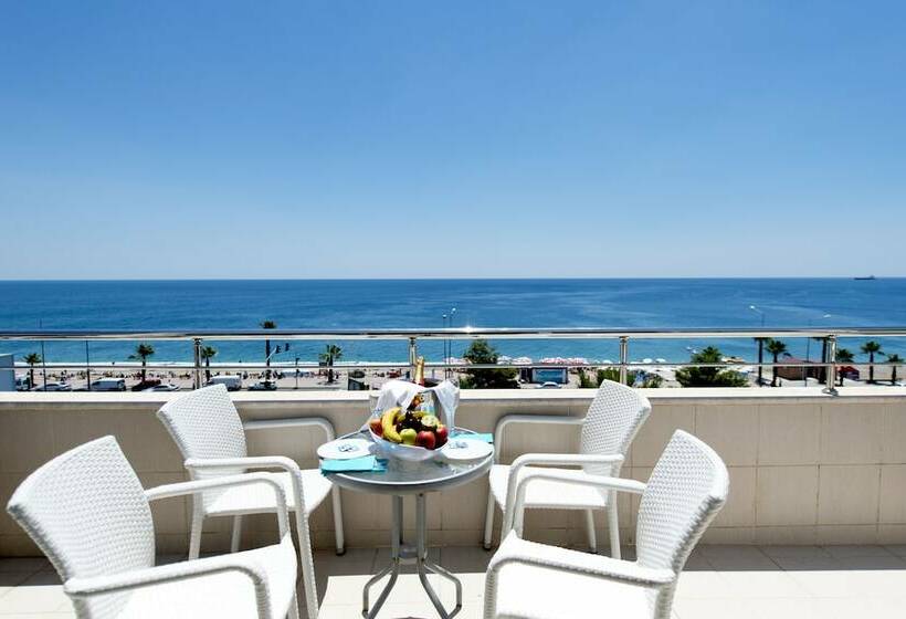 سوییت با چشمانداز دریا, Sealife Family Resort