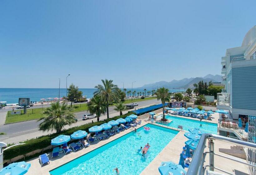 سوییت جونیور با چشمانداز دریا, Sealife Family Resort