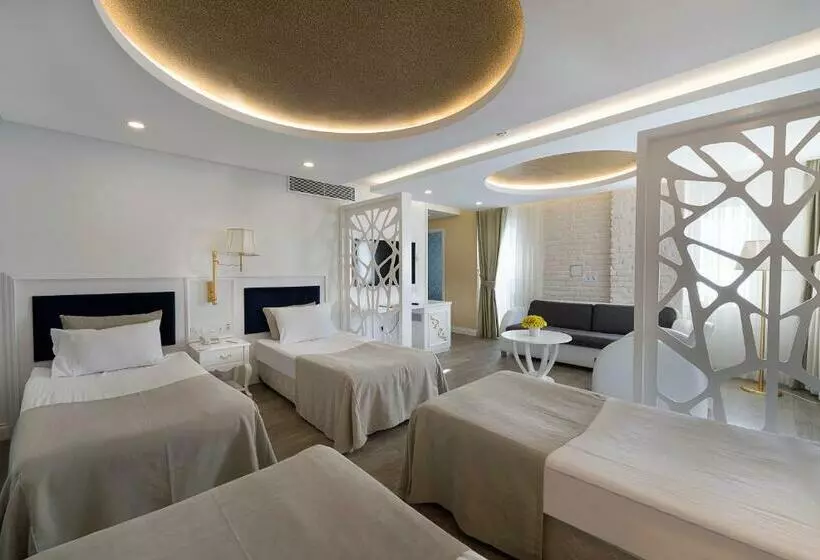 سوئیت با تخت بزرگ, Sealife Family Resort