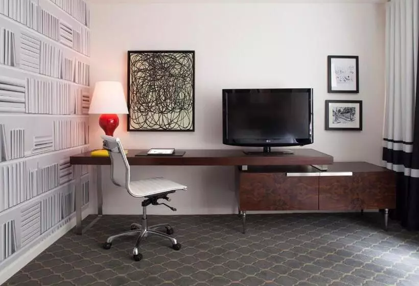 اتاق استاندارد با تخت بزرگ برای معلولان, The Fifty Sonesta Hotel New York
