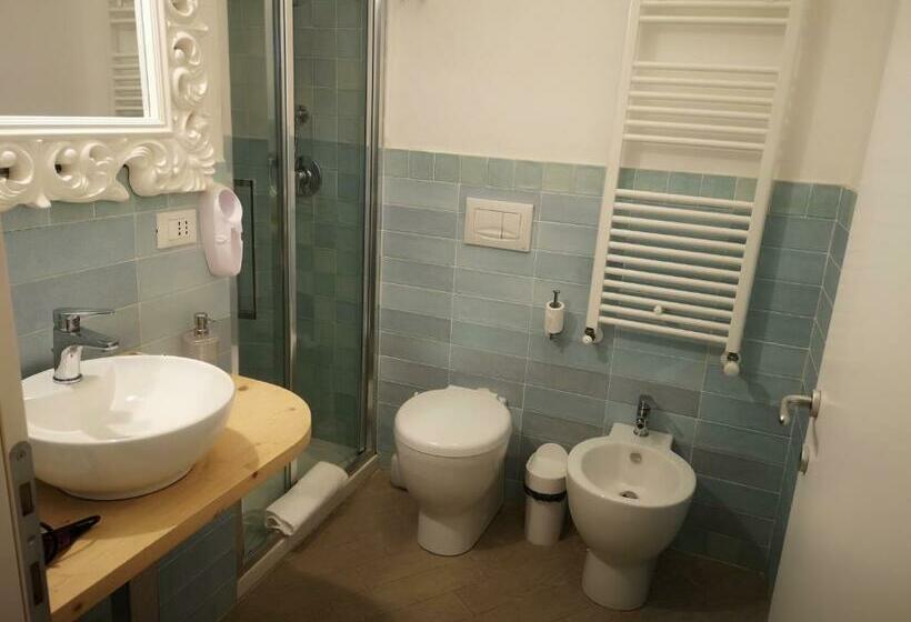 اتاق استاندارد سه نفره, Vacanze Pisane