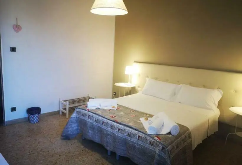 اتاق استاندارد سه نفره, Vacanze Pisane