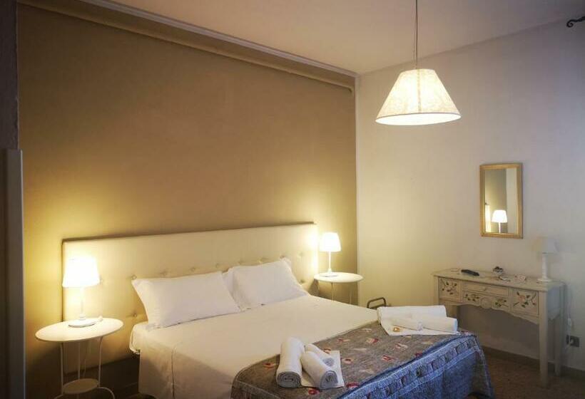 اتاق استاندارد سه نفره, Vacanze Pisane