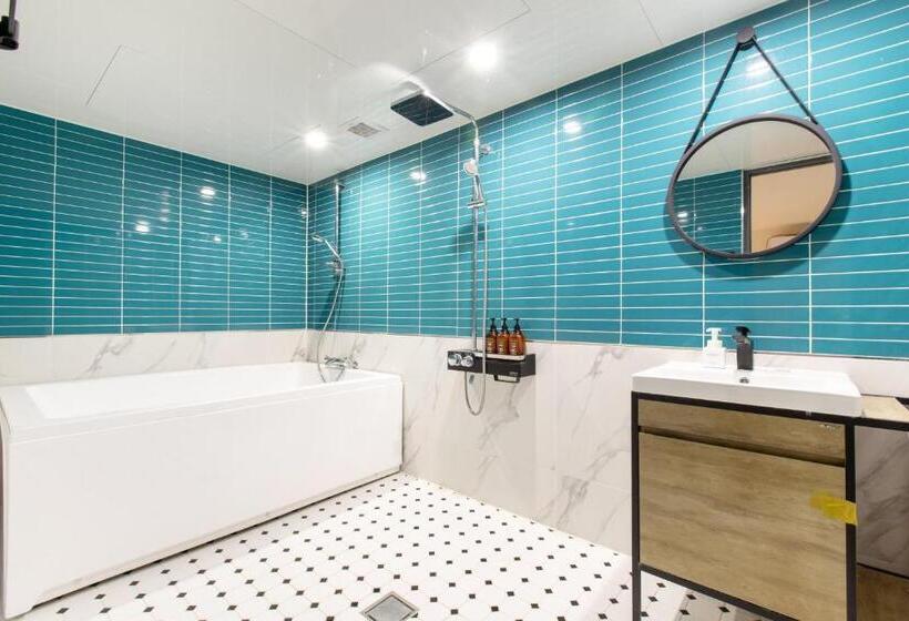 Номер Стандарт, Brown Dot Hotel Minam