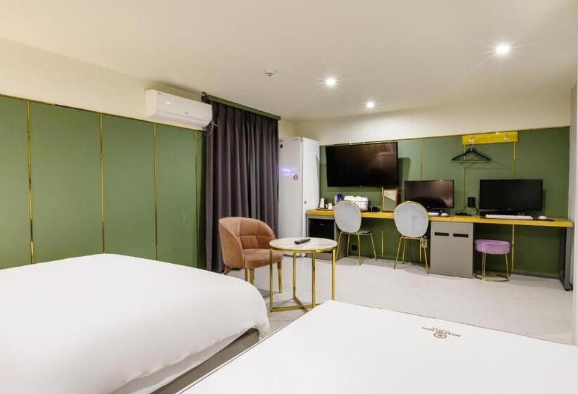 Номер Deluxe, Brown Dot Hotel Minam