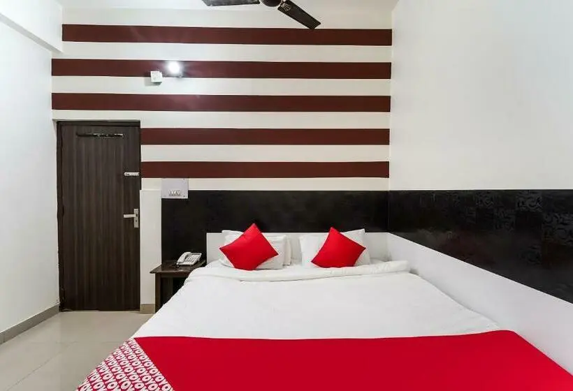 Basic-huone, O Landlord