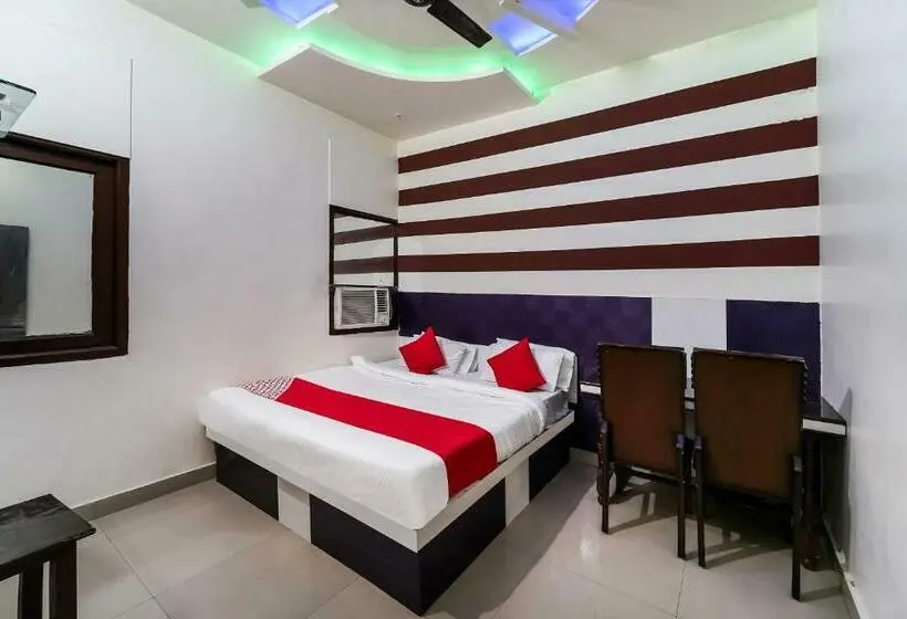 Basic-huone, O Landlord