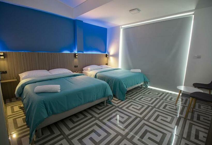 스탠다드 룸, Paris.