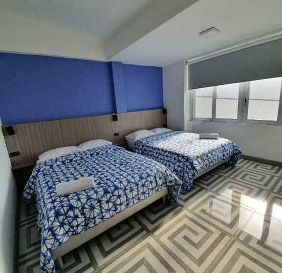 디럭스 룸, Paris.