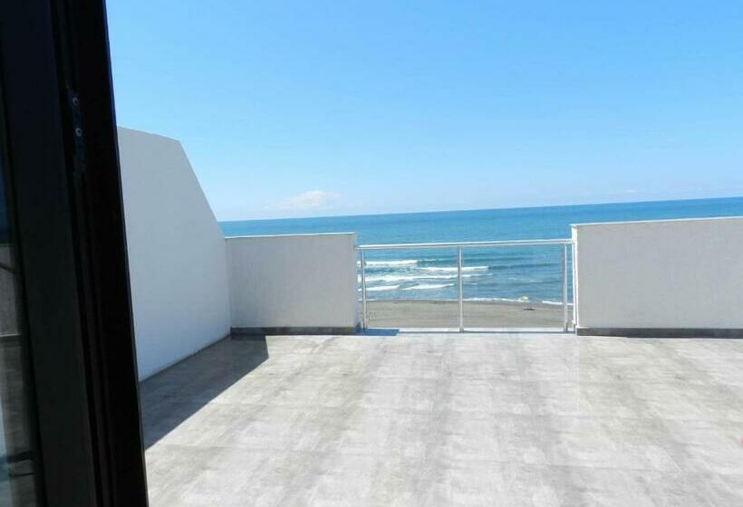 סוויטה נוף לים, Scala