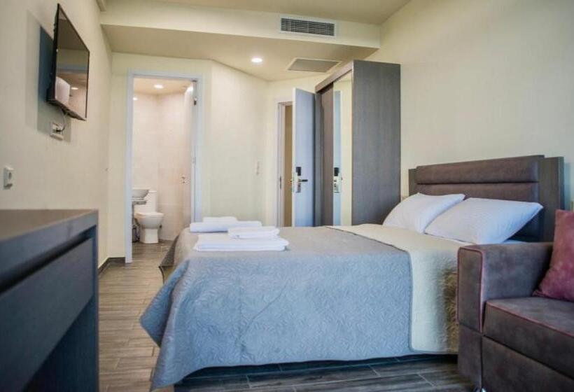 חדר סטנדרט, Scala