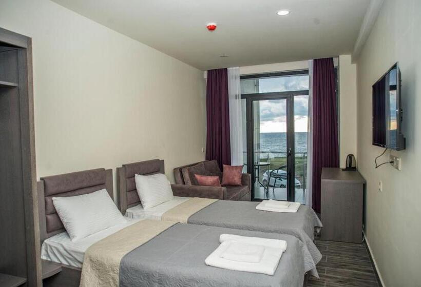 חדר סטנדרט, Scala