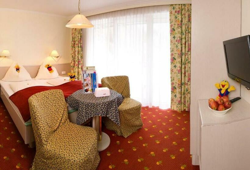 침실 2개 아파트, Smileys Kinder