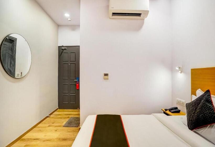 Quarto Triplo Clássico, Super Townhouse Sector 19 Indiranagar Near Fun Republic Mall