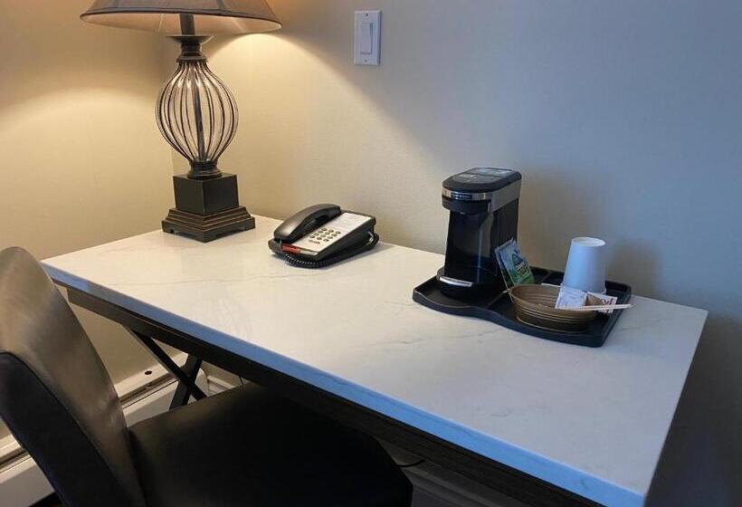 带厨房的标准房间, Arbutus Inn