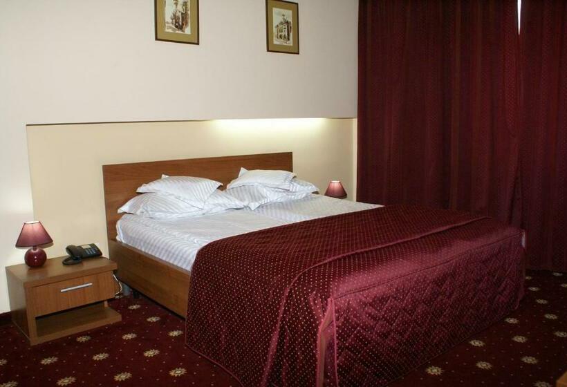 Quarto Estandar, Ferdinand