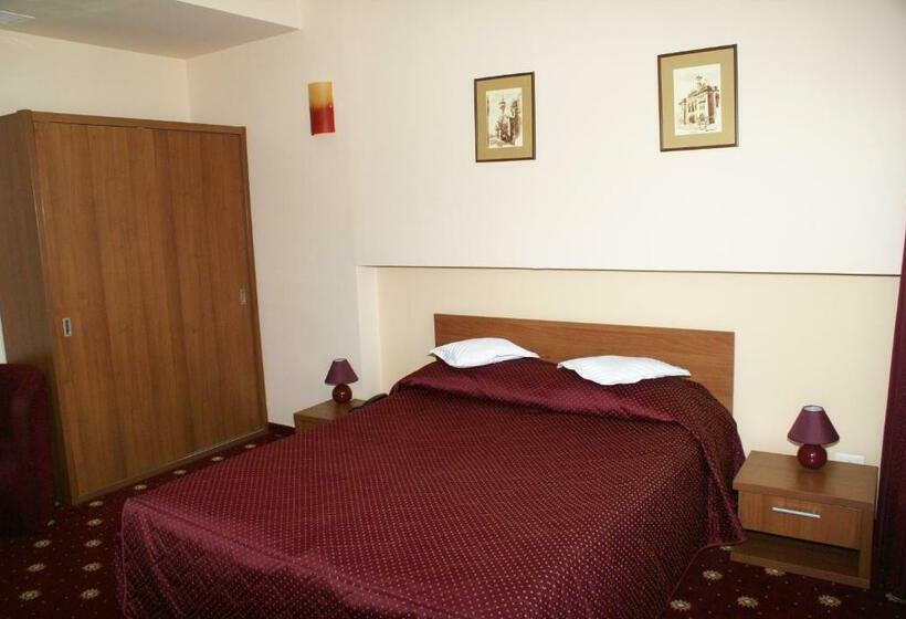 Quarto Estandar, Ferdinand