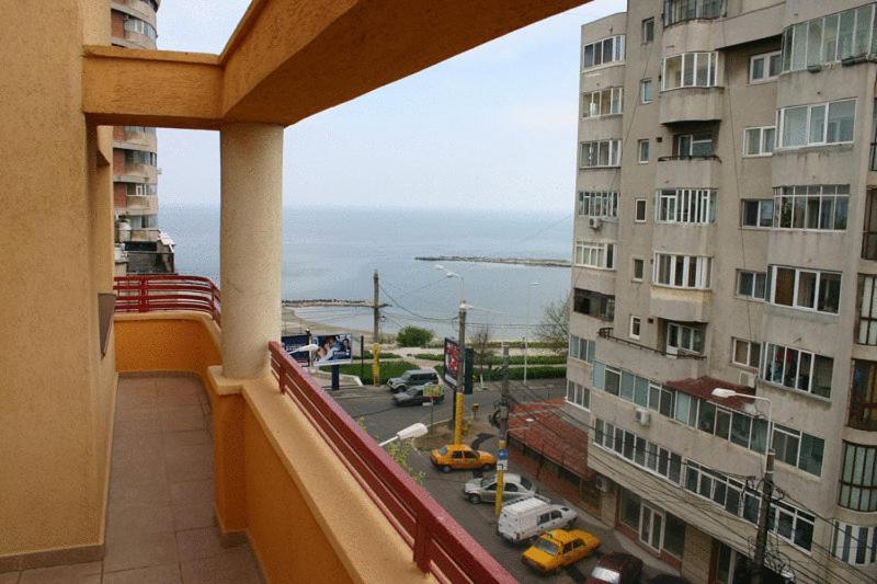 Quarto Estandar, Ferdinand