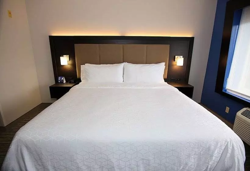 Sviitti, Holiday Inn Express Hotel & Suites Ashland, An Ihg